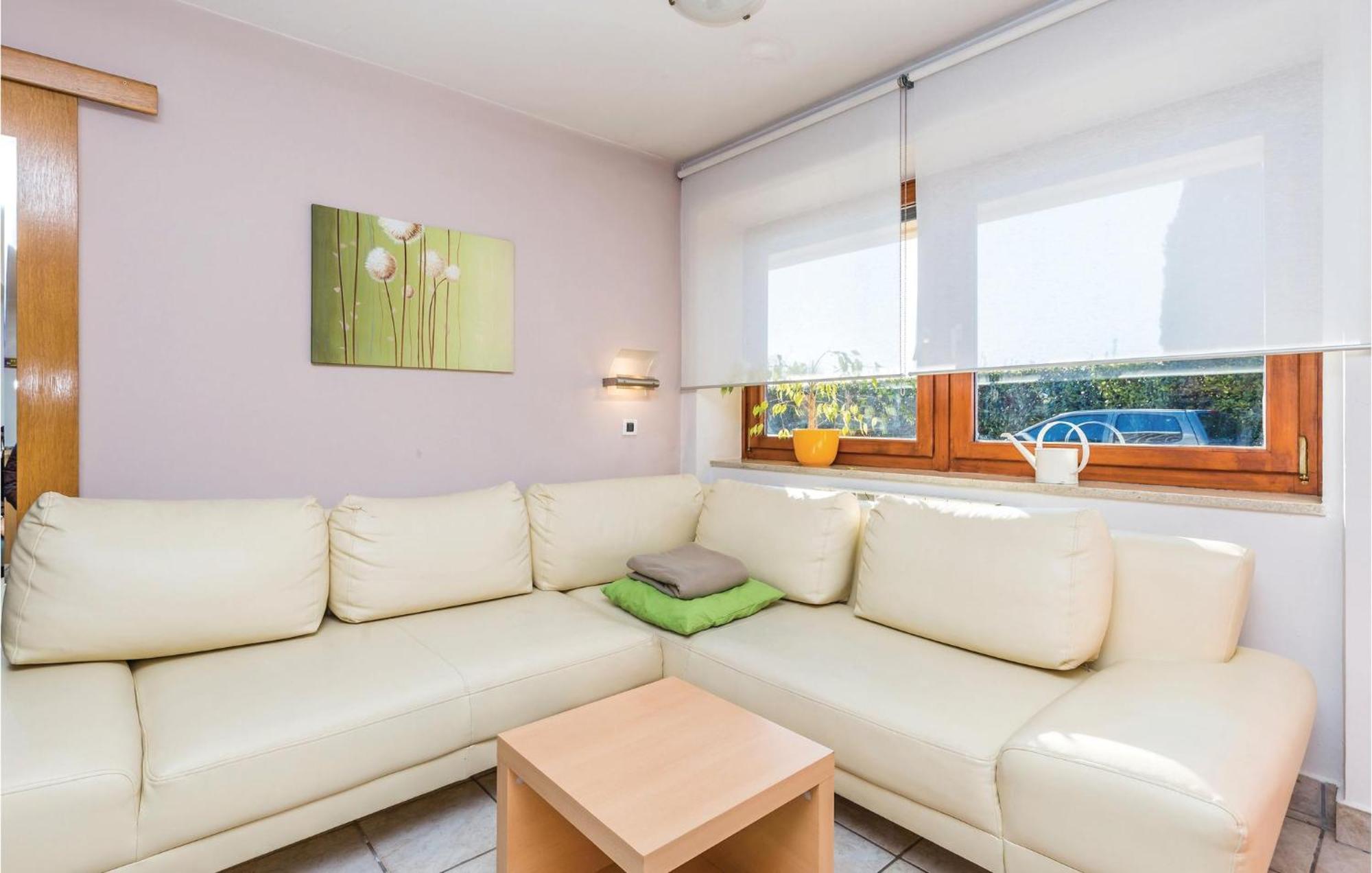 Stunning Apartment In Rijeka With 1 Bedrooms And Wifi Εξωτερικό φωτογραφία