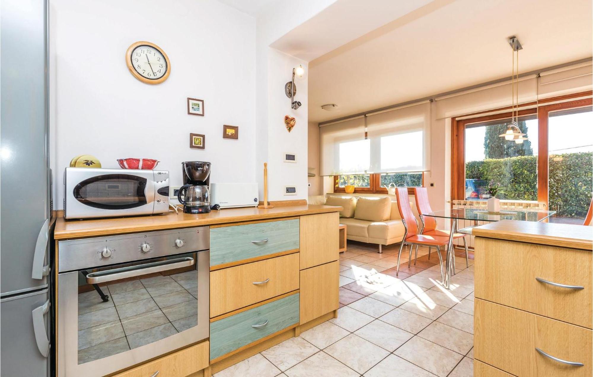 Stunning Apartment In Rijeka With 1 Bedrooms And Wifi Εξωτερικό φωτογραφία